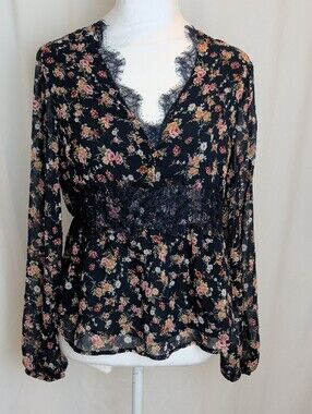Dynamite Navy Blue Floral Lace Trim V-Neck Blouse Size Small NWOT